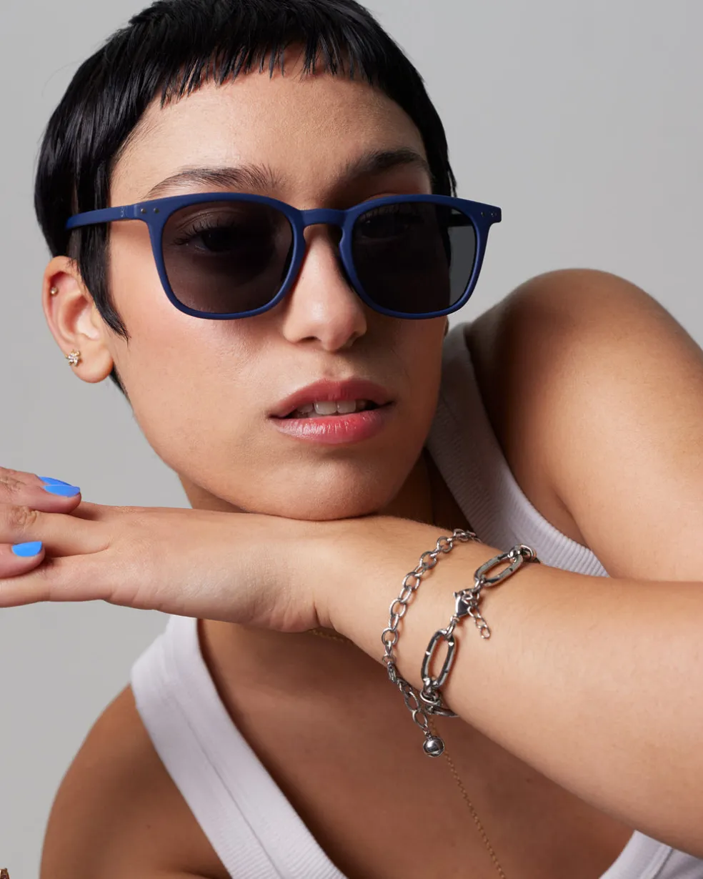 #E Bleu marine