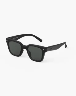 ROAD Black